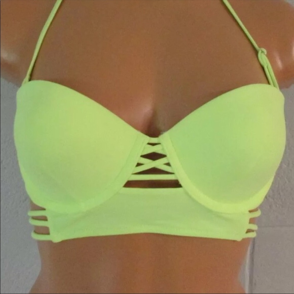 Victoria’s Secret bikini top